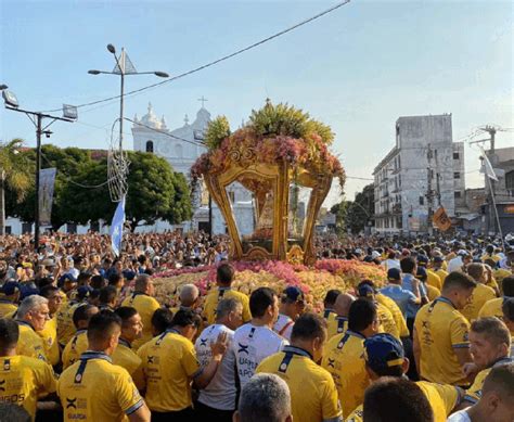 Fotos Veja Como Foi O Dia Da Grande Procissão Do Círio 2022 Em Belém