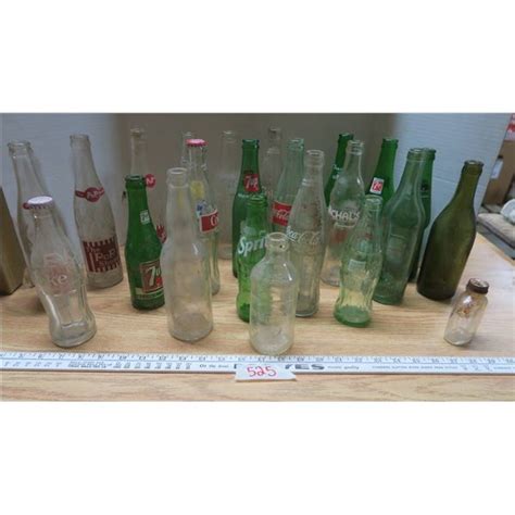Large Lot Of Approx 2 Dozen Vintage Popsoda Bottles 7up Coke