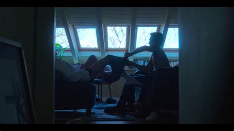 ausCAPS Omar Ayuso and Arón Piper nude in Elite Hours Missing