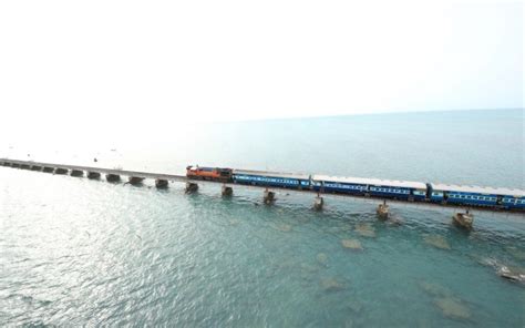 Beautiful Rameshwaram Train Bridge In Sea Wallpaper - [5120x3200]