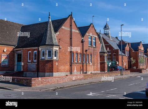 Barry Primary and Nursery School on the corner of Barry road and ...