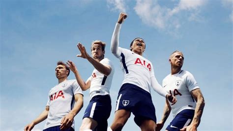 Em Ascensão Tottenham Apresenta Novo Uniforme Com Contrato Milionário