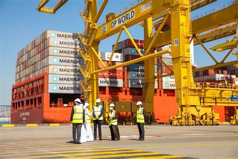 Dubais Dp World And Maersk Enter Long Term Partnership At Jebel Ali Port