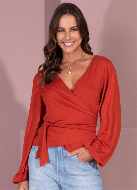 Blusa Telha Transpassada Mangas Longas Quintess