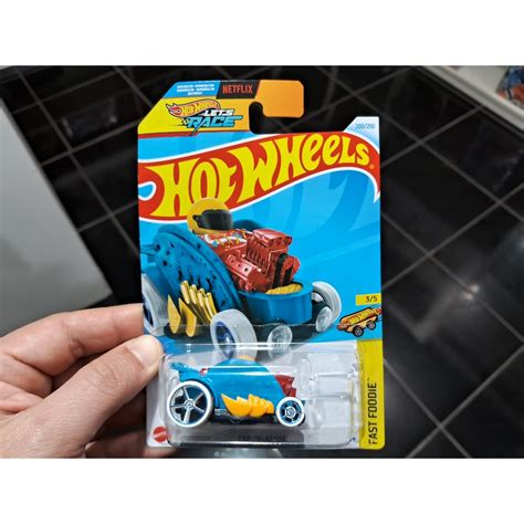 Hot Wheels NETFLIX LET S RACE CAR DE ASADA FAST FOODIE 3 5 Escorrega o Preço