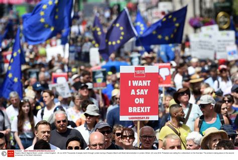 Zehntausende Protestierten In London Unerm Dlich Gegen Den Brexit