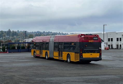 One of thirteen new five-door RapidRide G Line buses to be used on ...