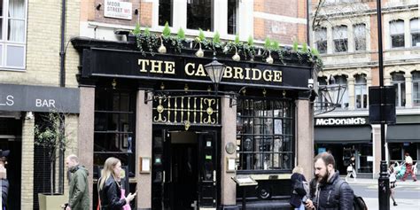 The Cambridge- A Pub in Soho You Must Visit