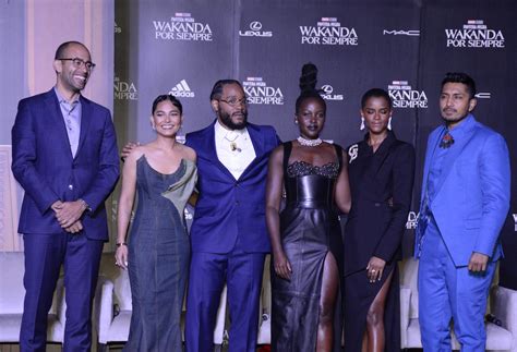 Tenoch Huerta Manda Mensaje A Productores Y Lupita Nyong O Habla