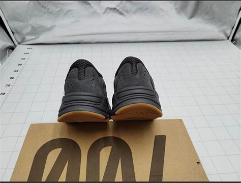 QC of these Yeezy 700 wave runner please : r/sneakerreps