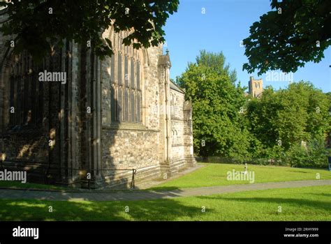 Cadeirlan Bangor Cathedral, Bangor, Gwynedd, Wales Stock Photo - Alamy