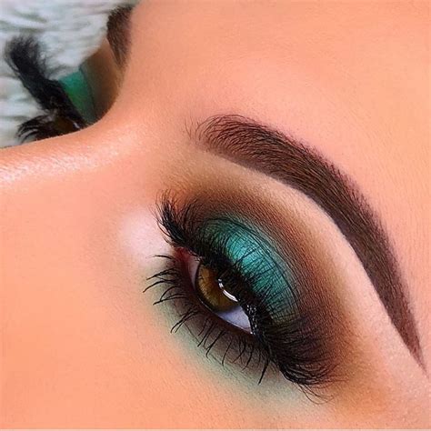 52 Makeup Looks Anyone Can Copy In 2019 Emerald Eye Makeup Makeup