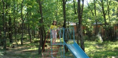 Бунгала Дъбрава в Шкорпиловци на цени от 50 лв, отзиви, снимки ...