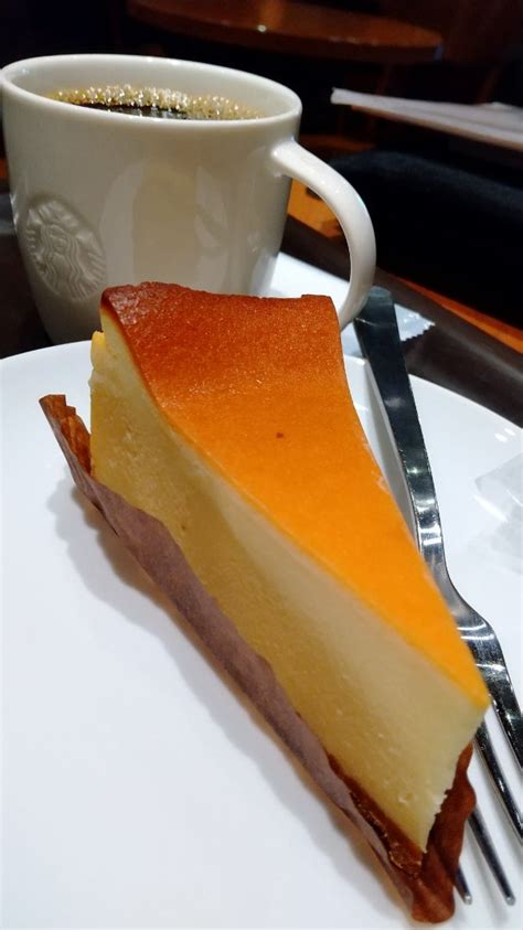 スタバで、『ニューヨークチーズケーキ』。 倉倉のくらくら