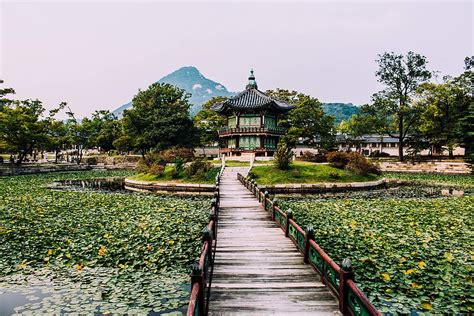 Hd Wallpaper Seoul South Korea Gyeongbokgung Palace Pavillon Temple Wallpaper Flare