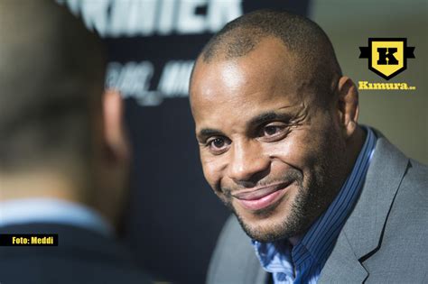 Daniel Cormier Logiskt för Paulo Costa att möta Khamzat Chimaev