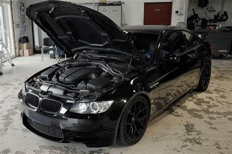 E92 BMW M3 Powered By V10 From BMW M5 Is A 570-HP Daily Driver