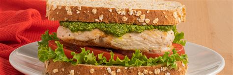 Sandwich De Pollo Con Salsa Pesto De Espinacas Recetas Oroweat