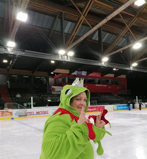 Fasching Auf Dem Eis 2023 Bts Abteilung Roll Und Eiskunstlauf