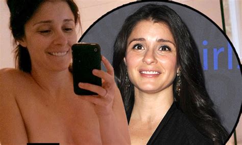 Nude Photo Of Shiri Appleby Is Leaked On The Internet After Actress