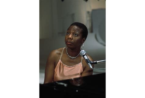 Nina Simone - Visuotinė lietuvių enciklopedija