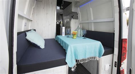 Iveco Daily Camper Una Autocaravana Para Cuatro Personas Actualidad