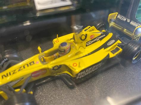 Hot Wheels 1 43 1 Miniatura de carro de corrida Jordan EJ 10 Jarno Trulli Itália