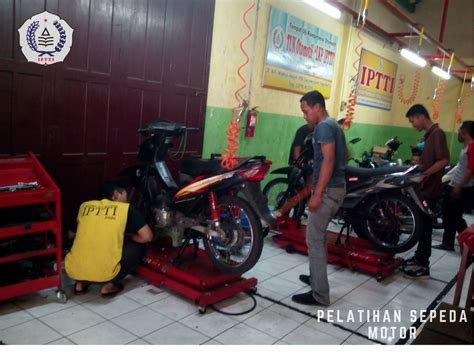 Teknik Otomotif Iptti Yogyakarta Kursus Teknik Otomotif Terbaik Di Jogja