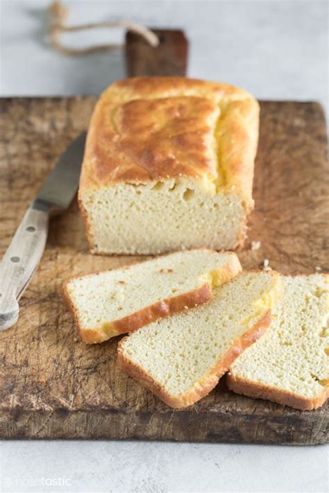 BEST Low Carb Keto Bread Recipe (quick and easy!)