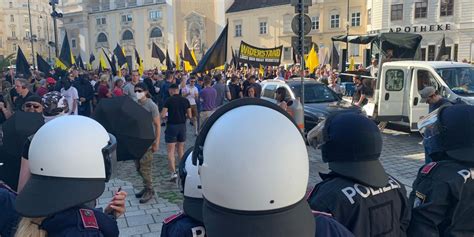 Identit Re Demo Mit Freiheitlicher Unterst Tzung In Wien Watchblog