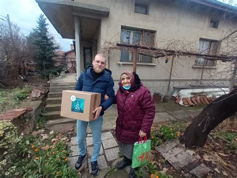 CT Interactive’s campaign Christmas smile gave to over 200 families