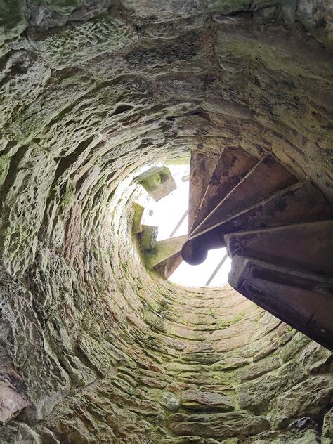 Lochleven Castle: The Towering Fortress That Held Mary Queen of Scots ...