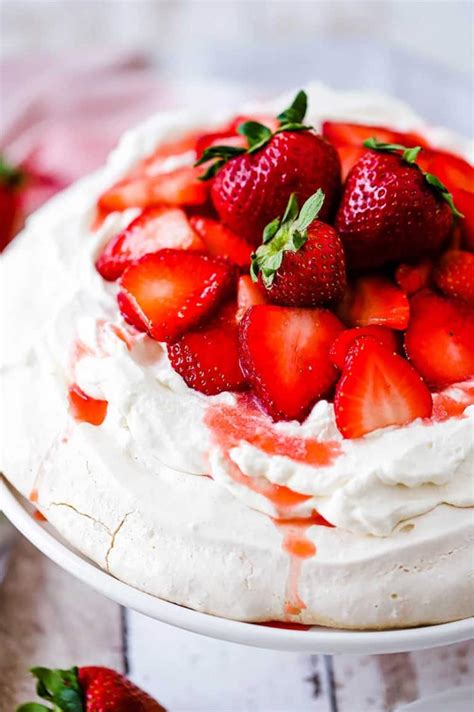 Strawberry Pavlova How To Feed A Loon