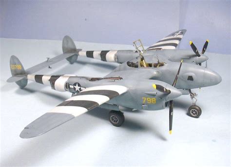 Trumpeter 132 P 38 Lightnings Lightning Imodeler