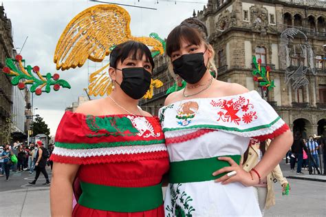 El Grito De Independencia 2022 En Imágenes Color Tradición Y Lluvia