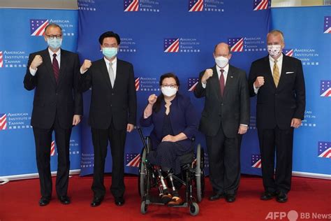 米上院議員団が台湾訪問 ワクチン75万回分の提供発表 写真3枚 国際ニュース：afpbb News