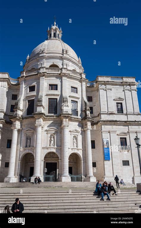 La Chiesa Di Santa Engracia Una Chiesa Del 17th Secolo Trasformata