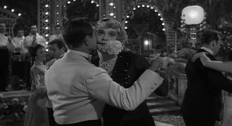 El Ed N Sideral Di Logos Inolvidables Some Like It Hot