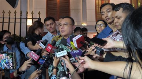 Kata Dasco Soal Kans Kader PDIP Jadi Menteri Kabinet Prabowo Gibran