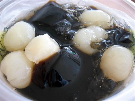 Chin Chow Grass Jelly W Longan Chin Chow A Type Of Chin Flickr