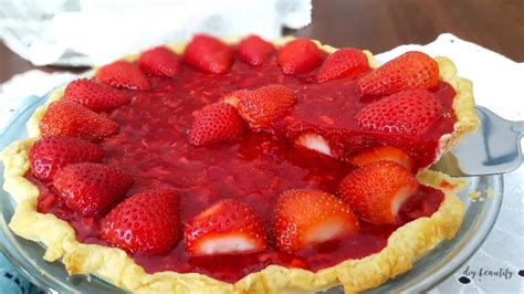 Fresh Strawberry Pie The Taste Of Summer Diy Beautify