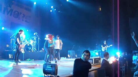 Paramore Misery Business São Paulo 20022011 Wth Fan On Stage Youtube