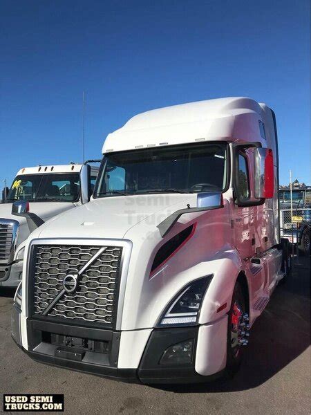 2019 Volvo VNL VNL 760 Sleeper Truck for Sale in Yuba City, California