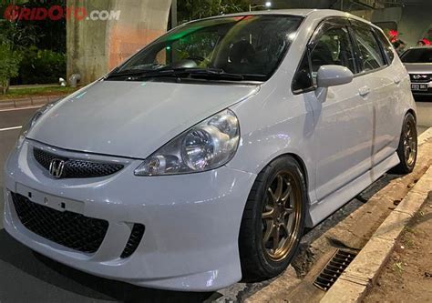 Honda Jazz Gd3 Bikin Melirik Custom Warna Unik Dan Berkaki Meaty