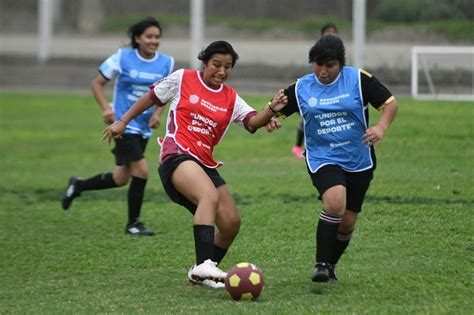 Escuela De F Tbol Femenino Para Menores Es Un Xito En Villa Mar A Del