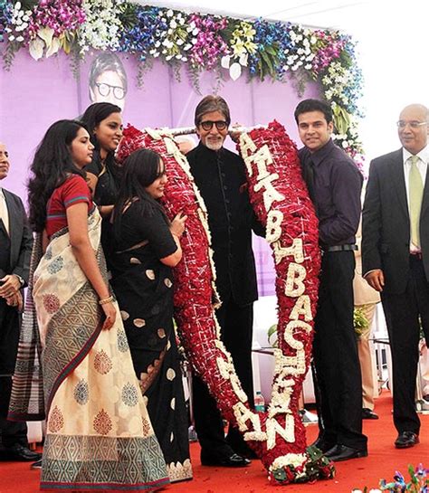 Amitabh Bachchan Birthday Celebration / This year the megastar won't celebrate his 75th birthday ...