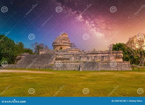 Ruins Of El Caracol Observatory Temple Chichen Itza Yucatan Mexico