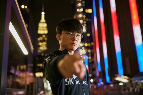 LoL SKT T1 T1 comemora 20 anos de existência relembre feitos da