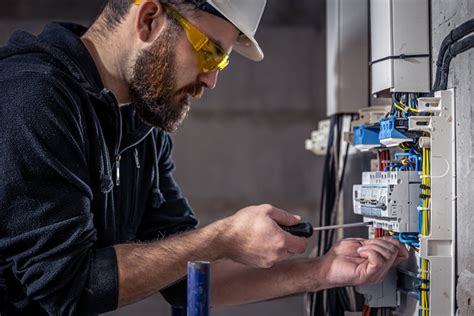 Mantenimiento de sistemas eléctricos