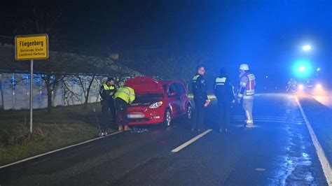 Tödlicher Unfall Frau auf Landstraße in Fliegenberg von Pkw erfasst